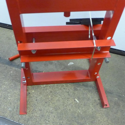 2028 - A 6 ton hydraulic bench bearing press