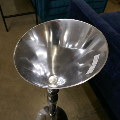 1395 - A chrome champagne stand