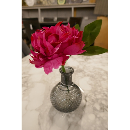 1441 - An artificial pink Peony in a ball vase, H 23cms (50328001)   #