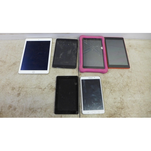 2090 - 5 tablets including a Samsung tab, 2 Apple iPads and 3 Amazon Fire tablets - all sold as found