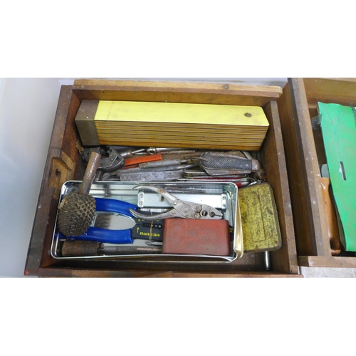 2063 - 3 boxes of hand tools including 3 vintage pen knives, a vintage Juneero Erector props bender tool, A... 