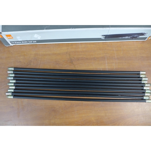 2188 - A set of B&Q drain rods