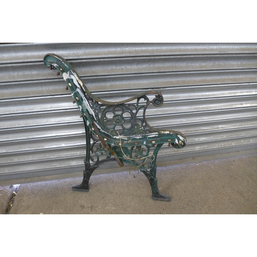 2204 - Two pairs of cast iron bench ends