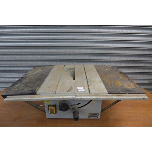 2240 - A SIP 10” 230v 5700rpm table saw - 100 x 50cm