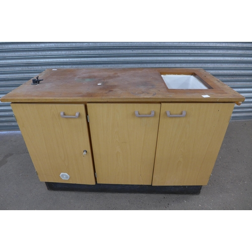 2243 - A vintage science lab work bench with gas tap and vintage Belfast style sink