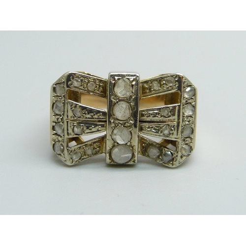 1027 - An 18ct gold Art Deco ring set with 24 mine cut diamonds, estimated 1.5ct weight, 6.1g, Q