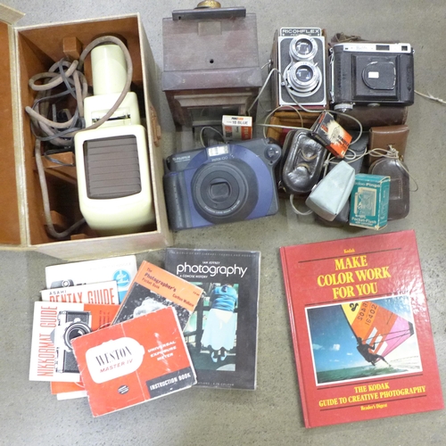 1162 - A Ricoh Flex Model VI TLR camera, lantern slide projector, Balda camera, projector and other camera ... 