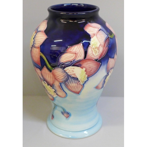 627 - A Moorcroft pottery vase, 16cm