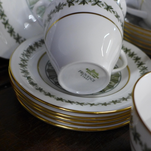 695 - A Spode Provence six setting tea set, lacking one tea plate, plus sugar bowl and a bread and butter ... 