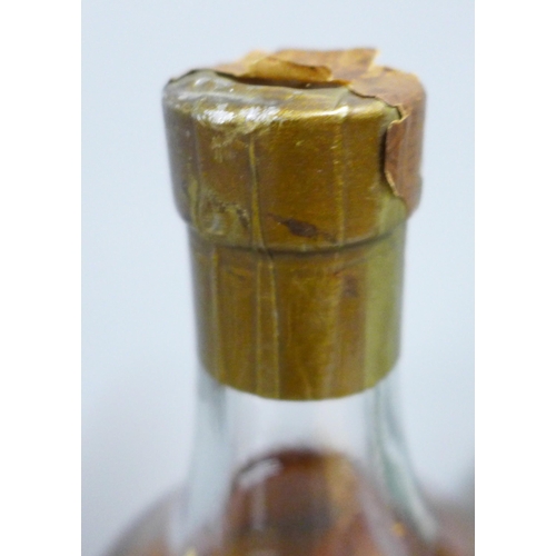 829 - A bottle of Agustin Bofill Balona **PLEASE NOTE THIS LOT IS NOT ELIGIBLE FOR IN-HOUSE POSTING AND PA... 