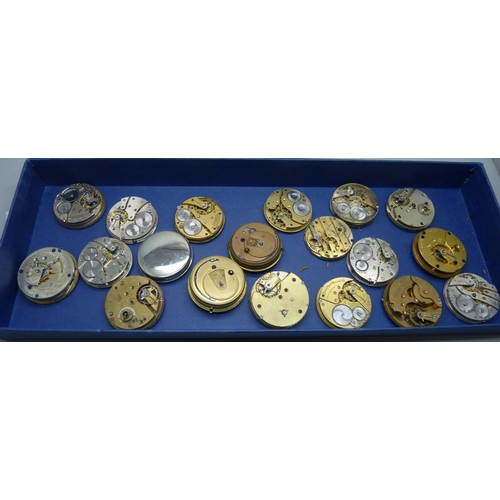 903 - Nineteen pocket watch movements