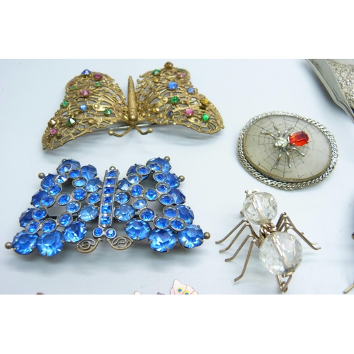 936A - A collection of butterfly and insect brooches