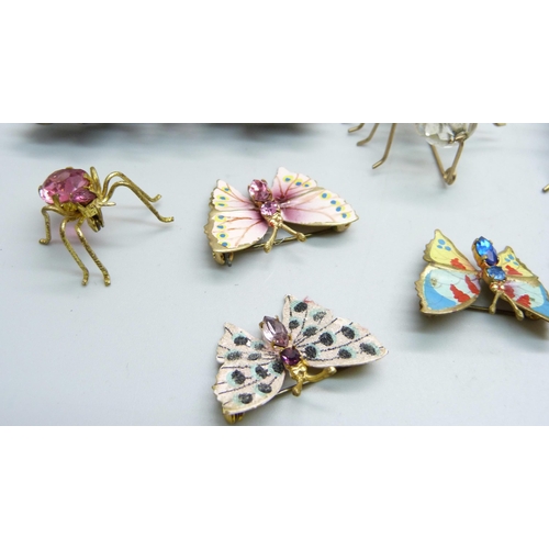 936A - A collection of butterfly and insect brooches