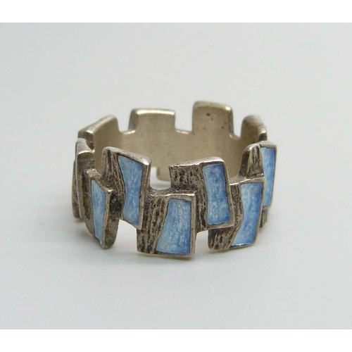 960 - A silver and enamel ring by Sheila Fleet, Orkney, N