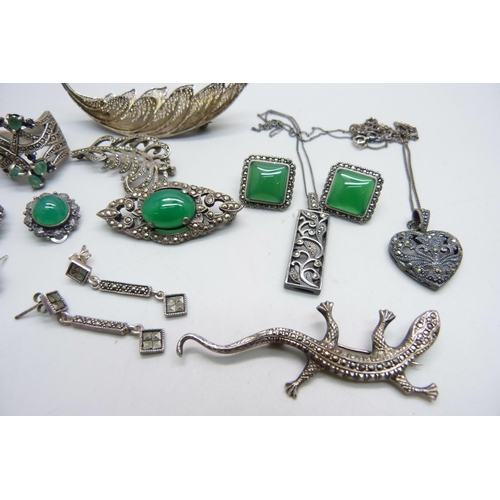 975A - A collection of silver, marcasite and green stone jewellery