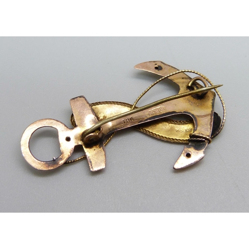 989 - A 9ct gold Llandudno anchor brooch, 2g, fastening hook requires repair