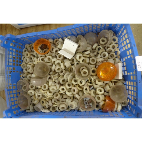 2270 - A tray of nylon nuts and washers, approx 1000