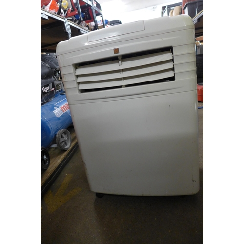 2319 - A HE portable air conditioning unit with cooling capacity - 240v 2.2 kw