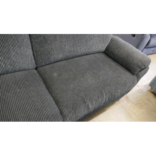 1546 - A La-z boy Tamla three seater recliner sofa