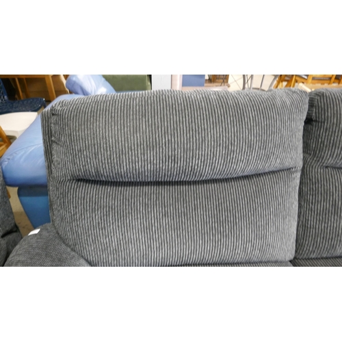 1546 - A La-z boy Tamla three seater recliner sofa