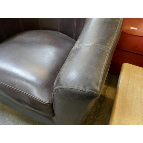 1569 - A pair of brown leather effect tub chairs