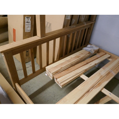 1582 - Pine bunk beds, single top bunk and three quarter bottom bunk * This lot is subject to VAT