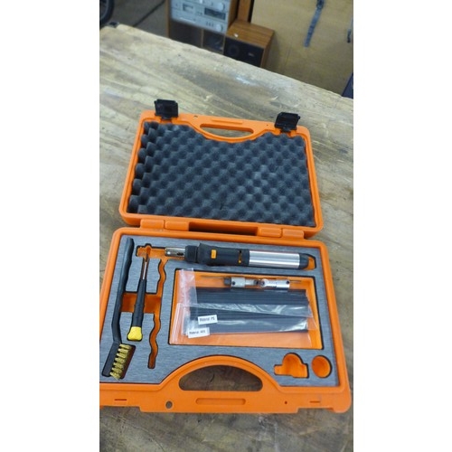 2345 - A quantity of Clarke returned items including a Clarke Pro 33pc socket set, a Power Tech plastic wel... 