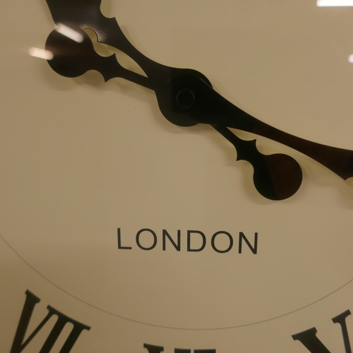 1335 - A London wall clock