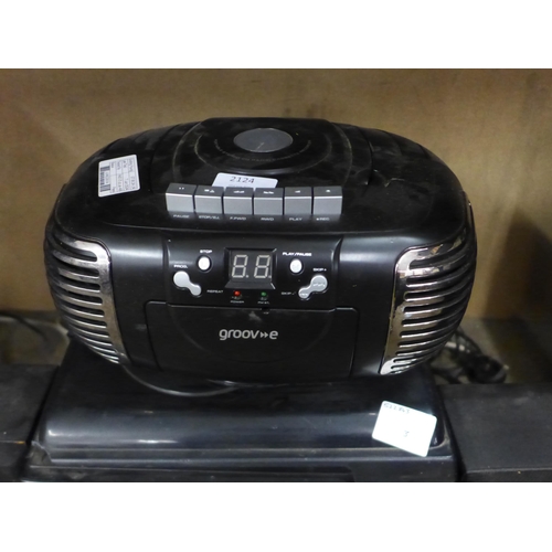 2145 - An MTEC stereo midi hi-fi system with speakers and a Groov-E portable stereo CD/radio/cassette recor... 