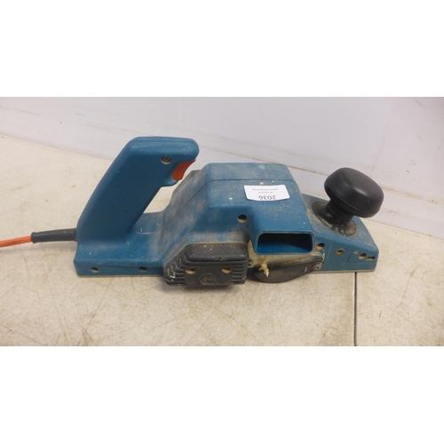2036 - 3 electric power tools including Black and Decker DN750/D6 electric plane, Black and Decker 5530-02/... 
