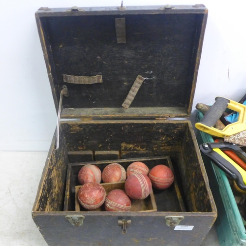 2048 - A vintage carpenters wooden tool box and a tray of woodworking tools