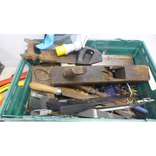 2048 - A vintage carpenters wooden tool box and a tray of woodworking tools