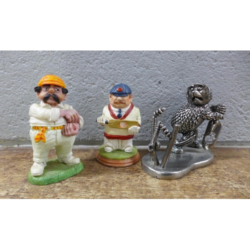 1085 - Regency Fine Arts cricket player figures, other resin figures and ornaments **PLEASE NOTE THIS LOT I... 