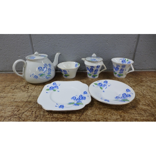 1120 - Two Colclough tea sets **PLEASE NOTE THIS LOT IS NOT ELIGIBLE FOR IN-HOUSE POSTING AND PACKING**