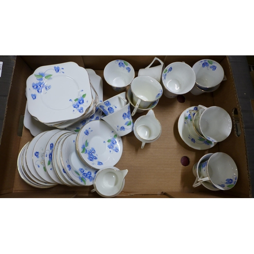 1120 - Two Colclough tea sets **PLEASE NOTE THIS LOT IS NOT ELIGIBLE FOR IN-HOUSE POSTING AND PACKING**