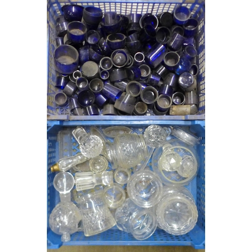 1123 - Blue glass liners, glass stoppers and bowls, etc. **PLEASE NOTE THIS LOT IS NOT ELIGIBLE FOR IN-HOUS... 