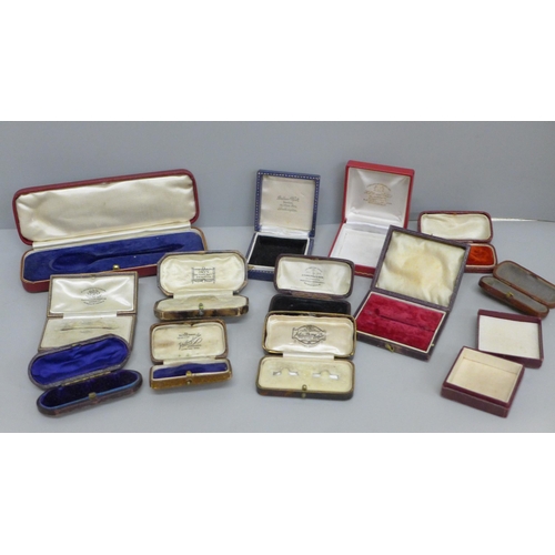 631 - Vintage jewellery boxes