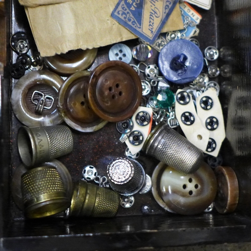 723 - A large box of vintage haberdashery and buttons