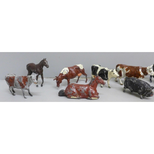 727 - Britains Farm lead figures and animals