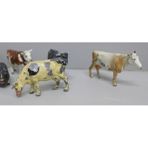 727 - Britains Farm lead figures and animals