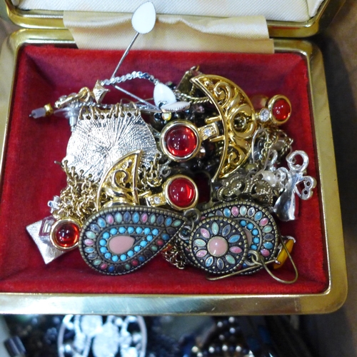 734 - Costume jewellery, earrings, watches, etc.