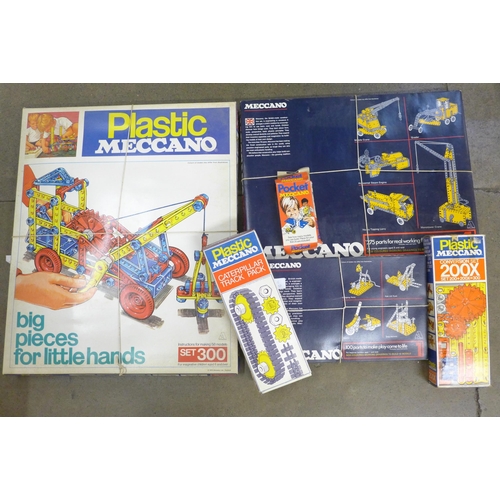 784 - A collection of vintage Meccano sets, including plastic Meccano sets, set 300, 200X, caterpillar tra... 