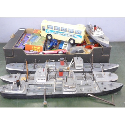 786 - Plastic buses and cars with wooden boats, some push and go **PLEASE NOTE THIS LOT IS NOT ELIGIBLE FO... 