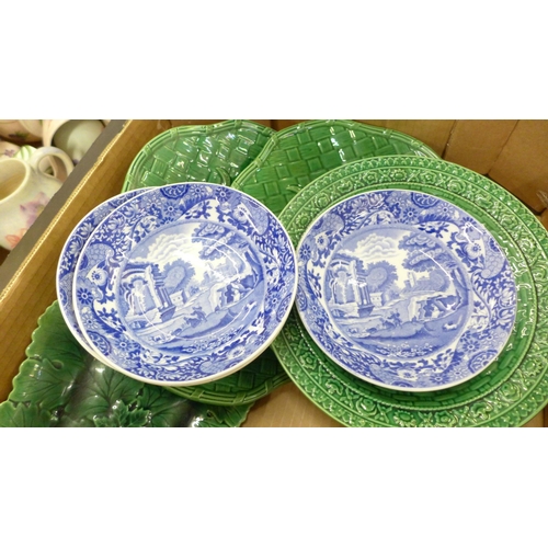 789 - Copeland Spodes Italian blue and white china, fifteen pieces and seven pieces of cabbage ware **PLEA... 