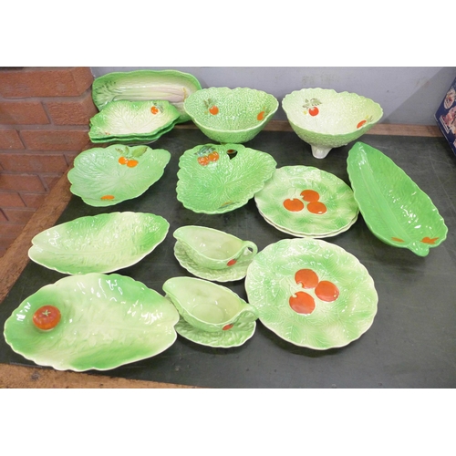 792 - A box of Crown Devon, Beswick and other green leaf pottery **PLEASE NOTE THIS LOT IS NOT ELIGIBLE FO... 