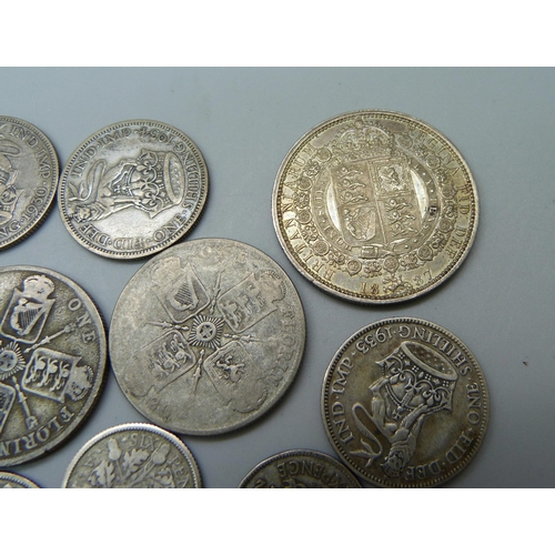 853 - A collection of 1920-1946 half silver coins, together with a silver 1887 half crown, total weight ap... 