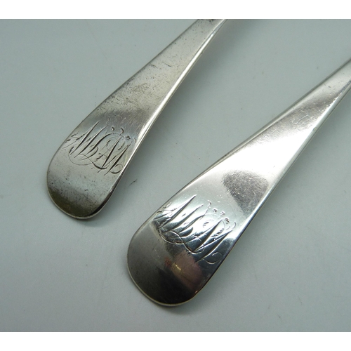 856 - A pair of George III silver serving spoons, Newcastle 1802, maker Thomas Watson, 117g