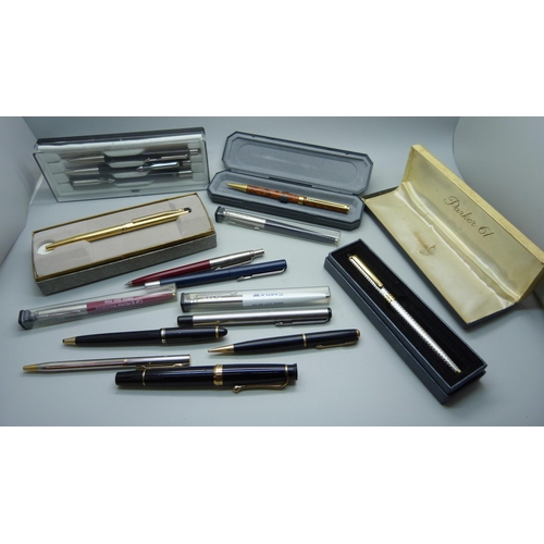 872 - A collection of pens including Parker and Sheaffer