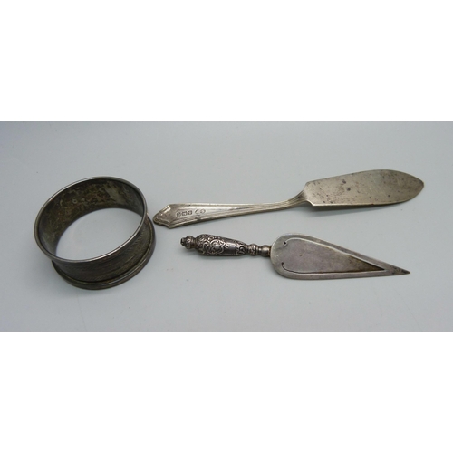 877 - A silver bookmark, Birmingham 1903, a silver butter knife and a silver napkin ring, 35g