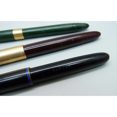 886 - A Sheaffer jade green snorkel fountain pen with a 14ct gold nib (cap a/f)), a Parker fountain pen an... 